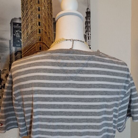 T SHORT W STRIPES BY TOMMY HILFIGER SIZE S/P - Picture 5 of 7
